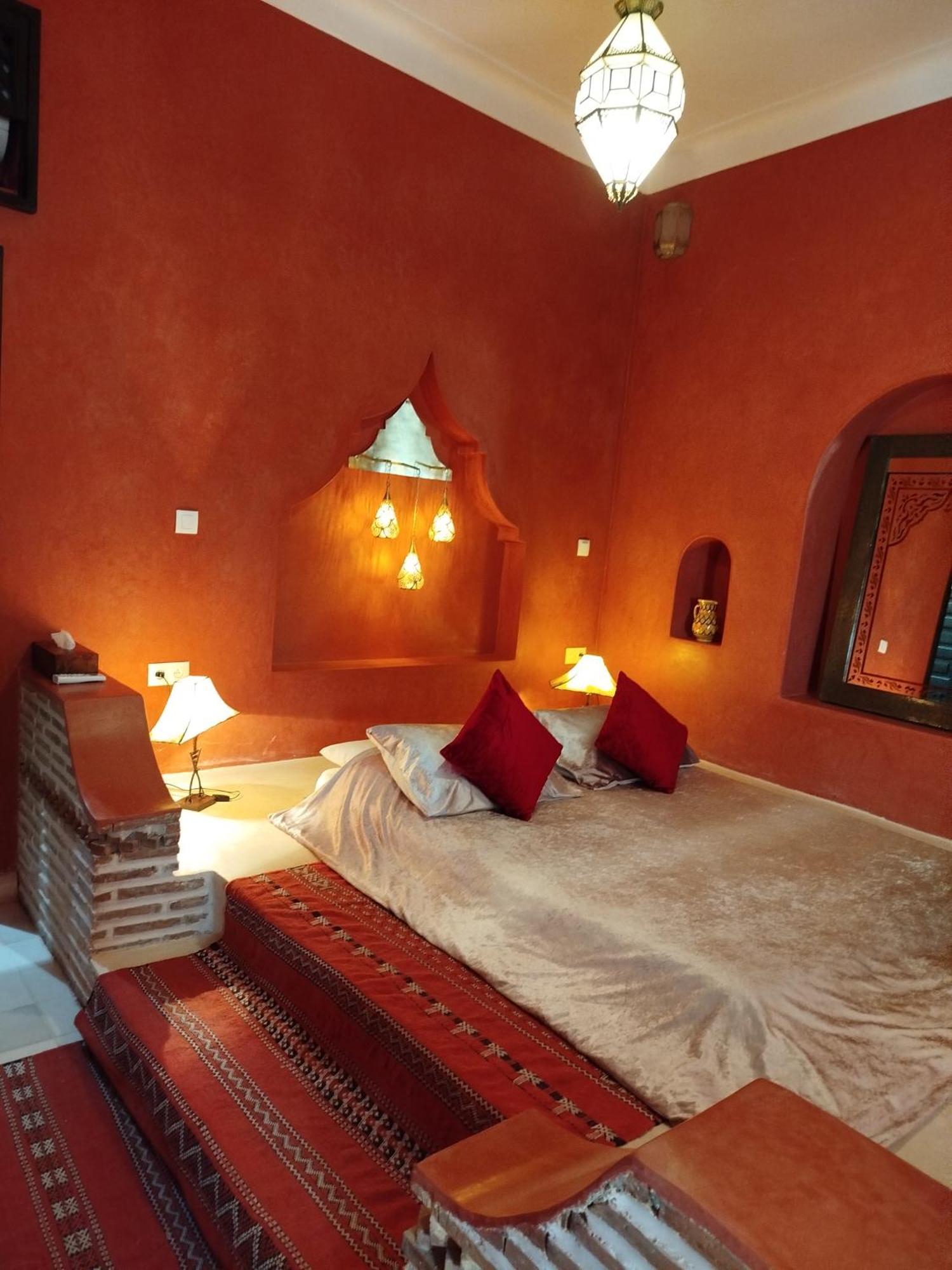 Riad Les Trois Mages مراكش المظهر الخارجي الصورة