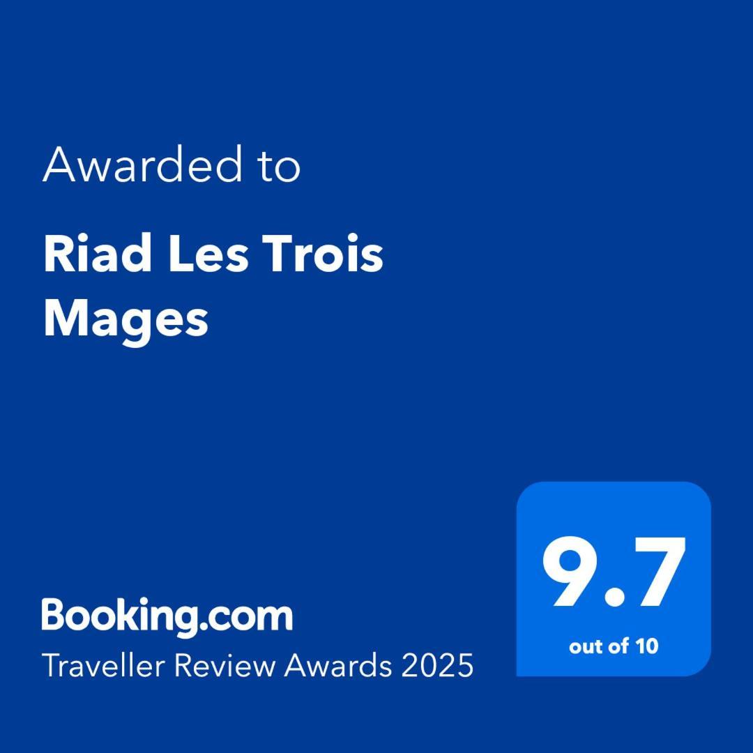 Riad Les Trois Mages مراكش المظهر الخارجي الصورة